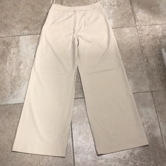 NWOT! Antonio Melani size 4 beige wide leg pants. - Picture 6 of 7